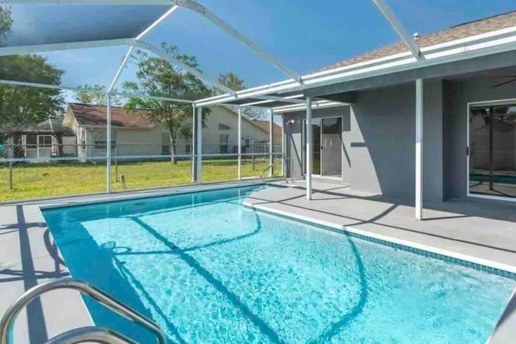 Manatee Oasis Weeki Wachee Family Fun Pool Home Спринг-Хилл Экстерьер фото